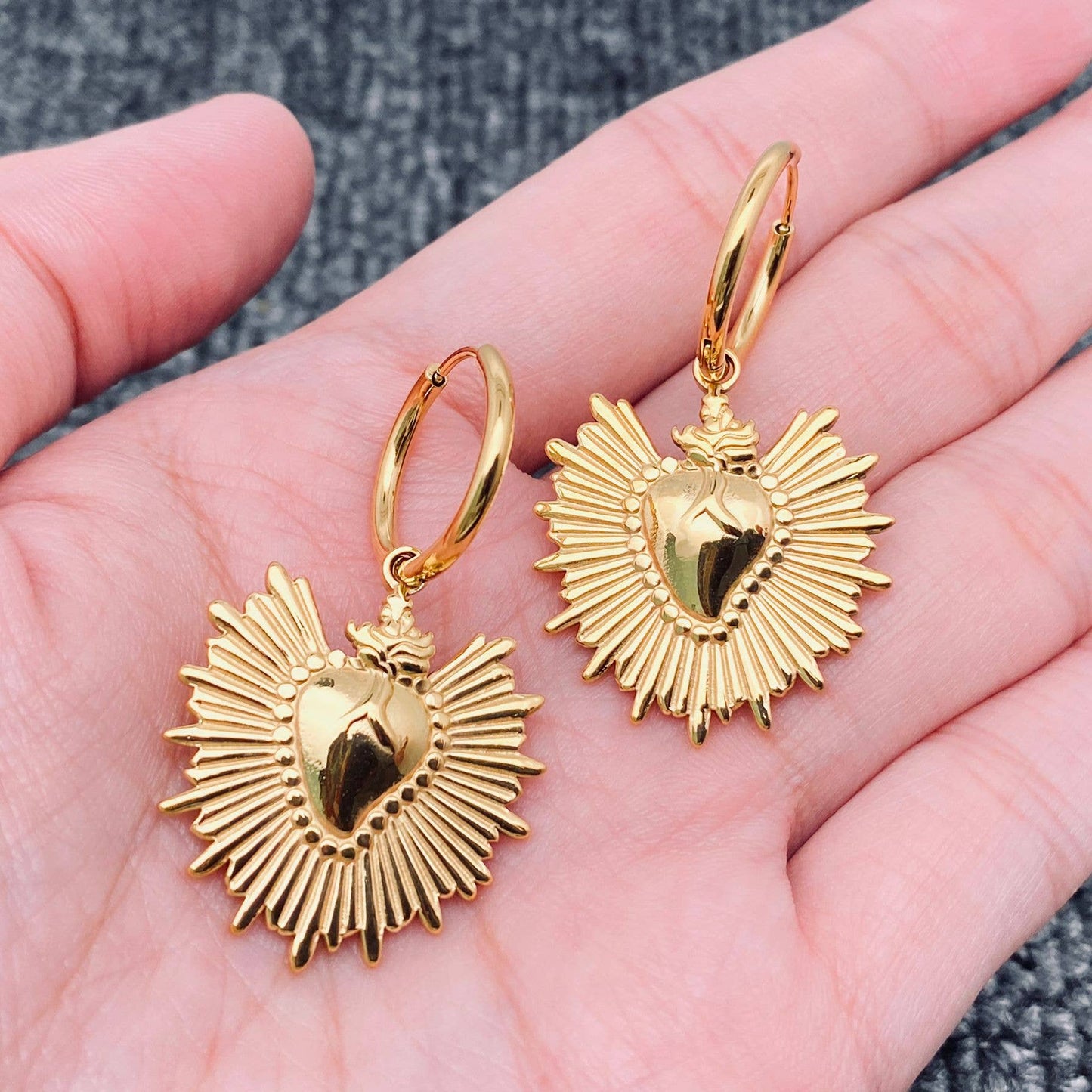 Sacred Heart 18K Gilded Stainless Steel Huggie Earrings