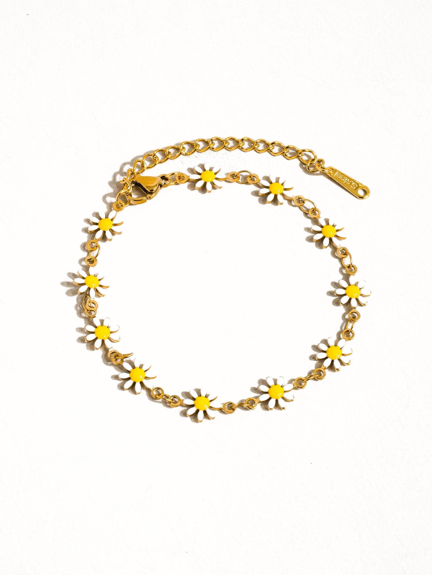 Lea 18K Non-Tarnish Daisy Chain Bracelet