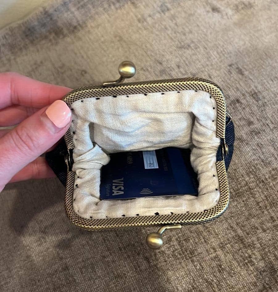 Cat Embroidered Coin Purse ✅
