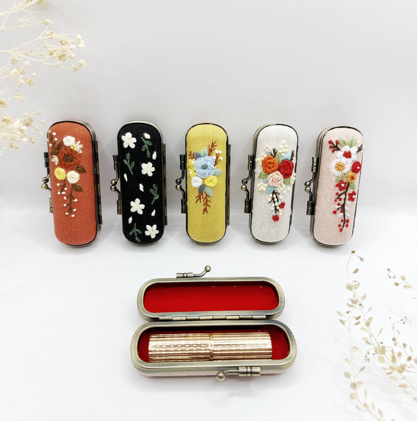Embroidered Lipstick Case, Collection Cecilia (NO MIRROR)