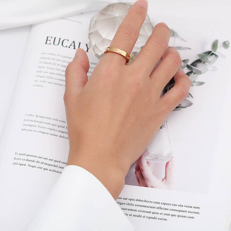 Heart Matching Couple Band Ring in Stainless Steel