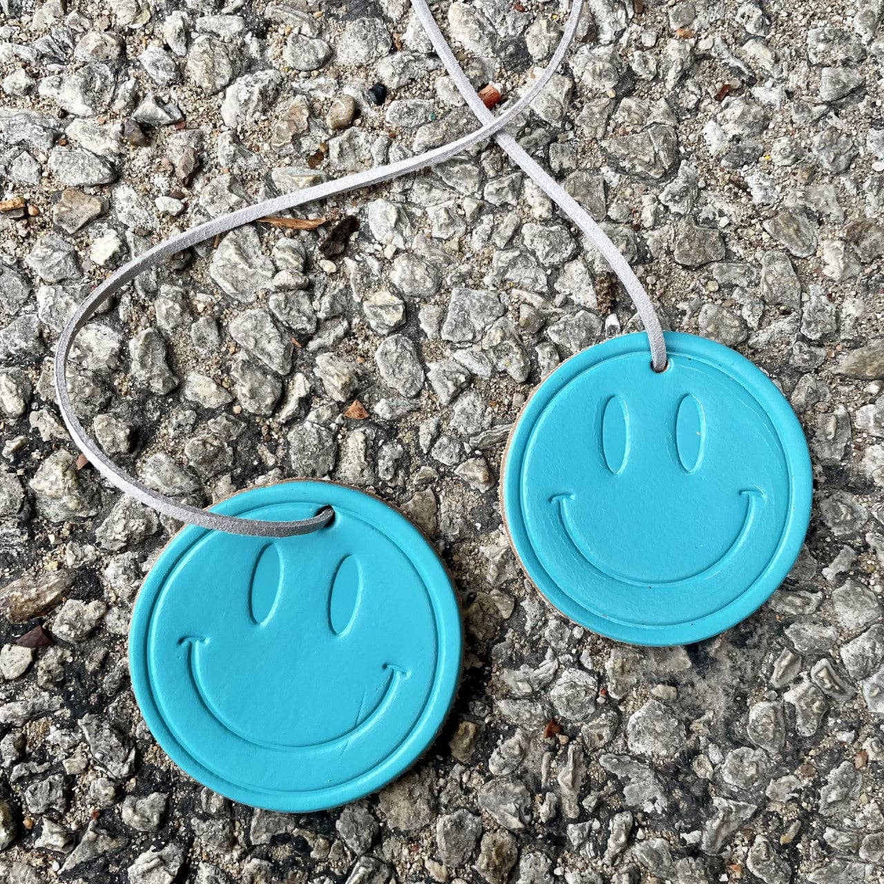 Double Smiley Face Air Flairs