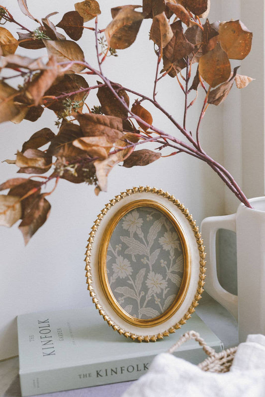 Cream and Gold Oval Photo Frame