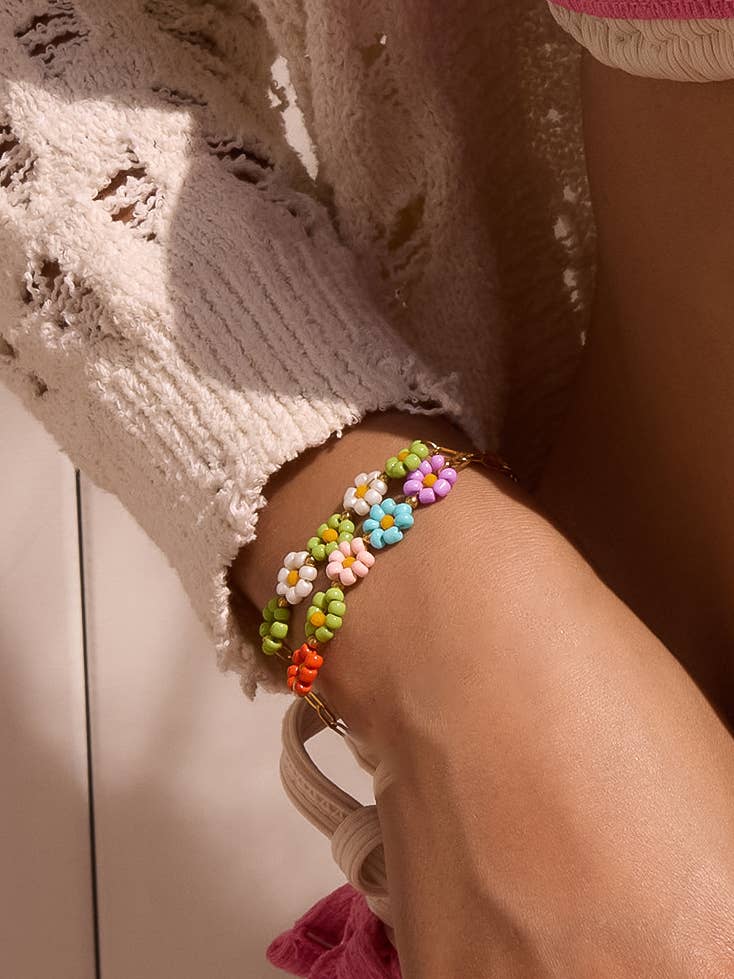 Leia 18K Gold Non-Tarnish Beaded Daisy Chain Bracelet