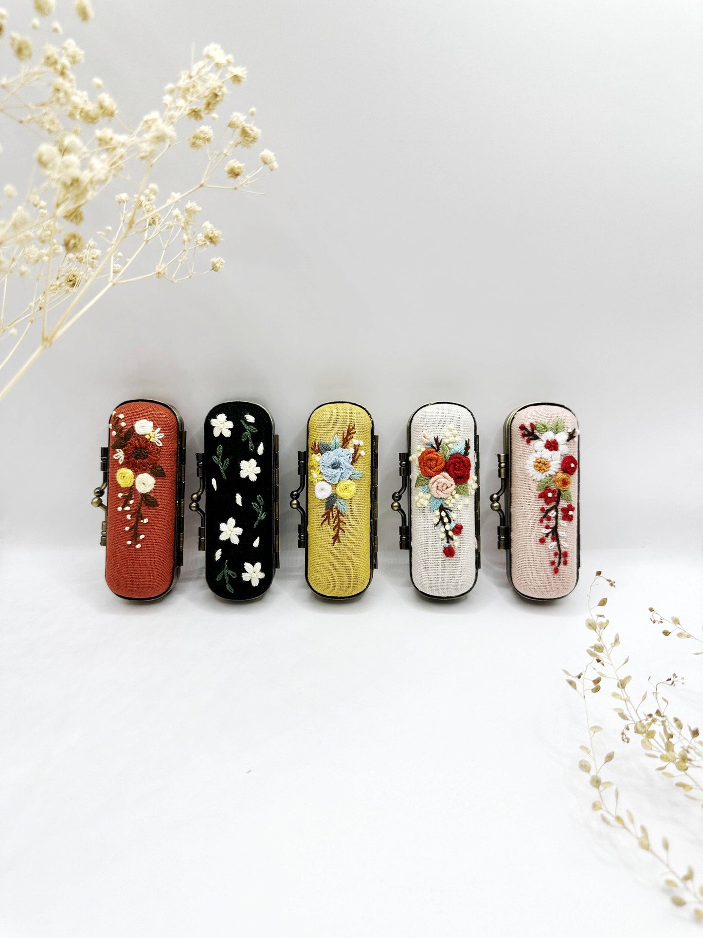 Embroidered Lipstick Case, Collection Cecilia (NO MIRROR)