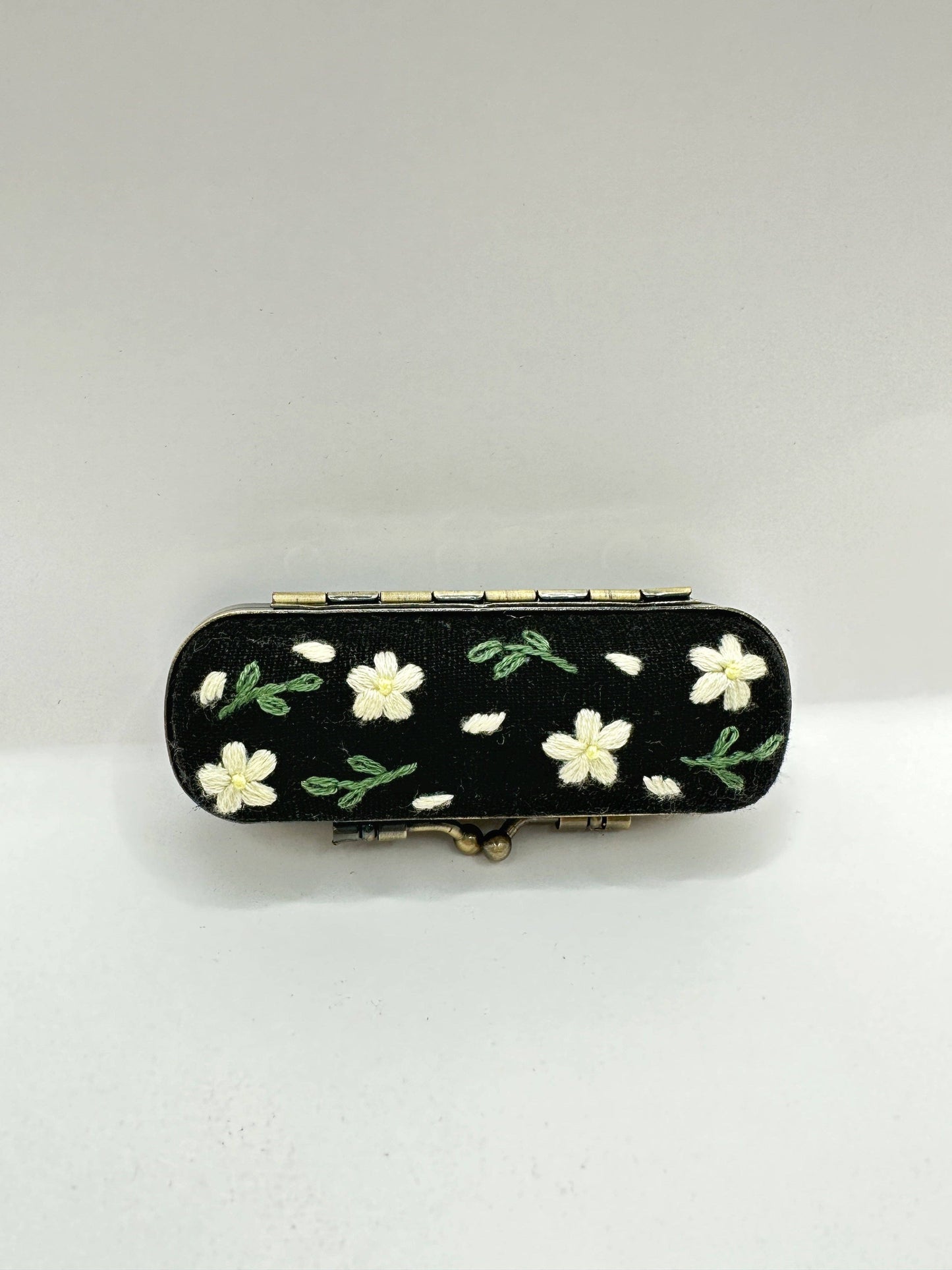 Embroidered Lipstick Case, Collection Cecilia (NO MIRROR)