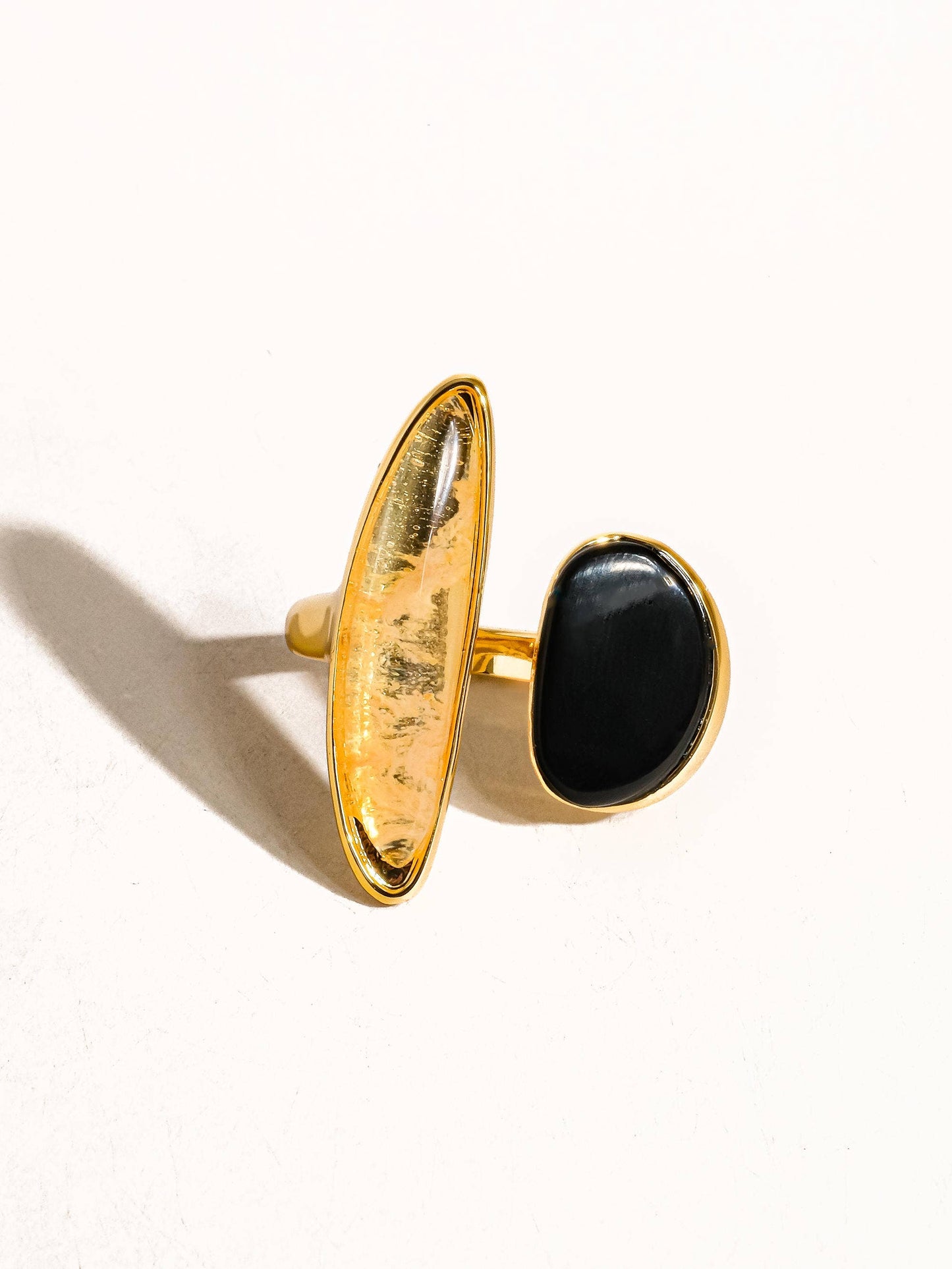 Christophe 18K Gold Vintage Black Agate Stone Ring