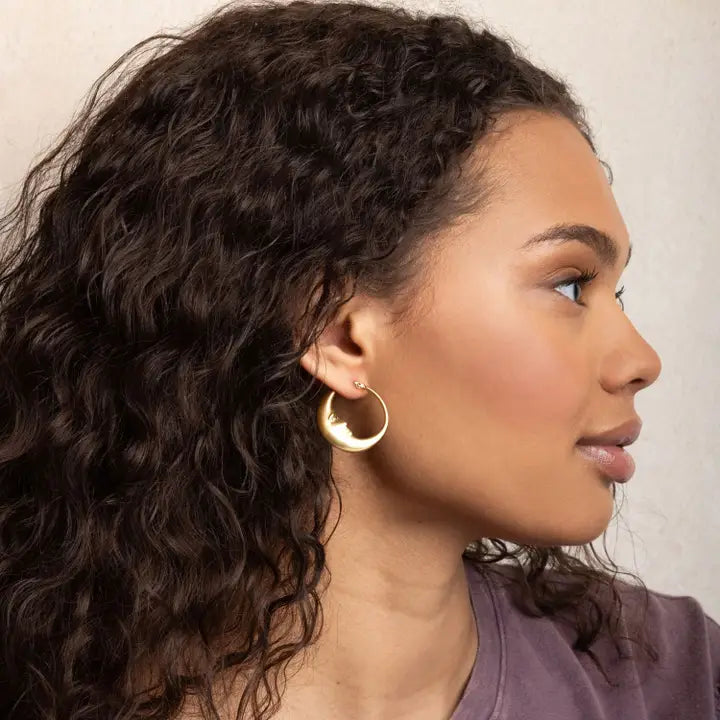 Refined Moon Hoop - Gold