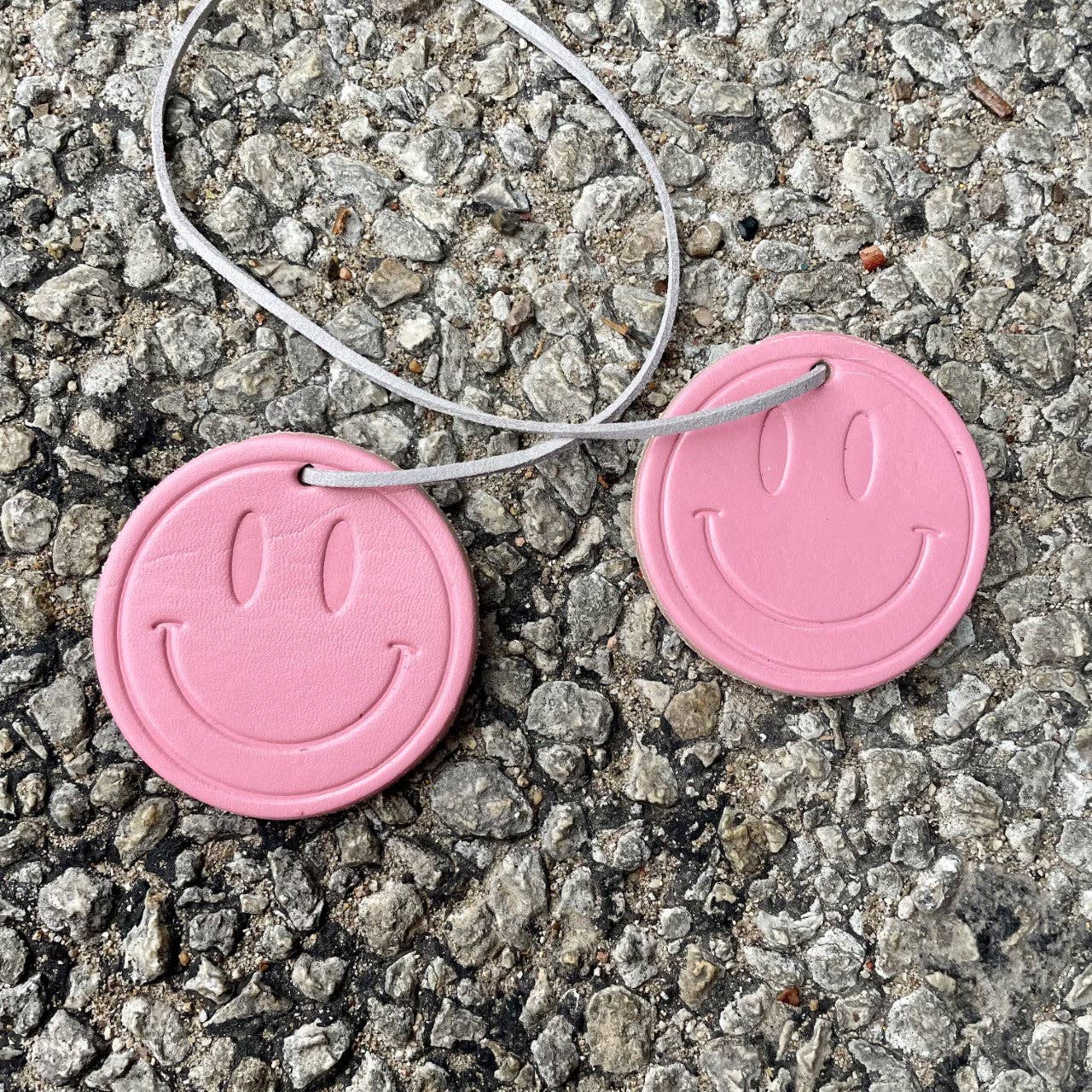 Double Smiley Face Air Flairs