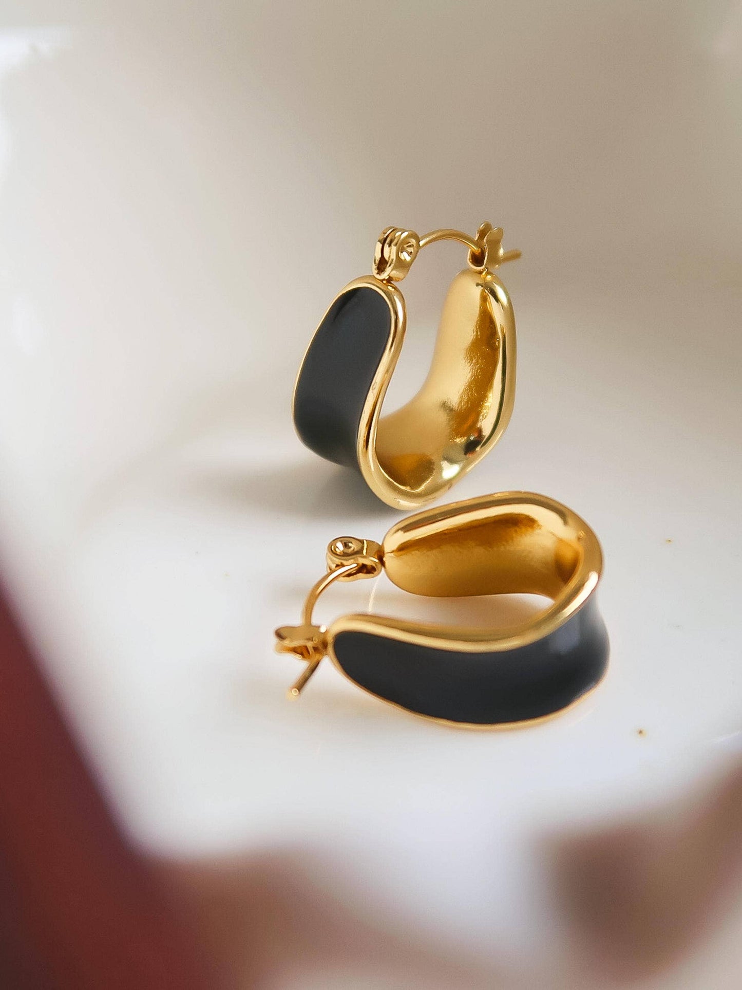 Candide 18K Gold Non-Tarnish Classic Hoop Earring