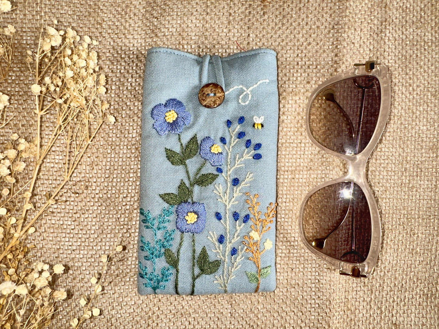 Flower Embroidered Soft Linen Padded Glasses Case✅