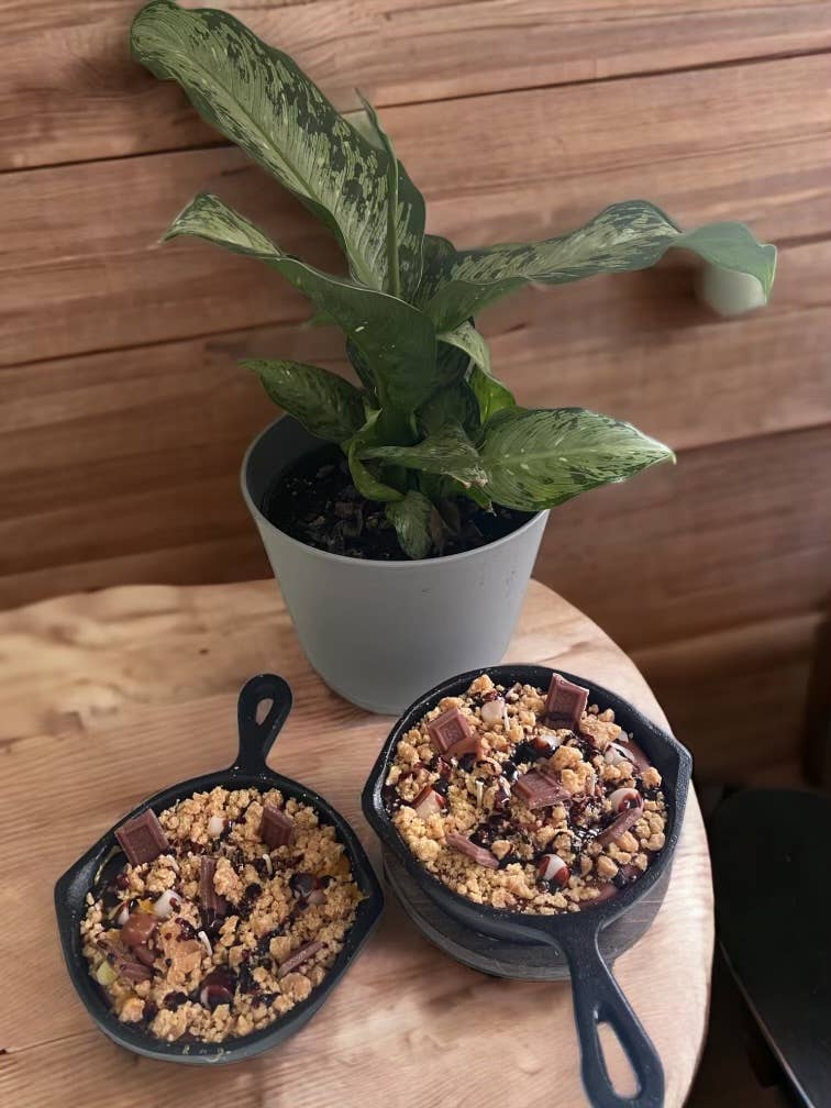 8 oz S'more Iron Skillet Candle