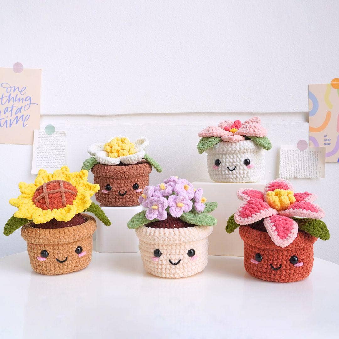 Blossom Harmony Crochet, Pink Lily, Sunflower, Camellia Pot