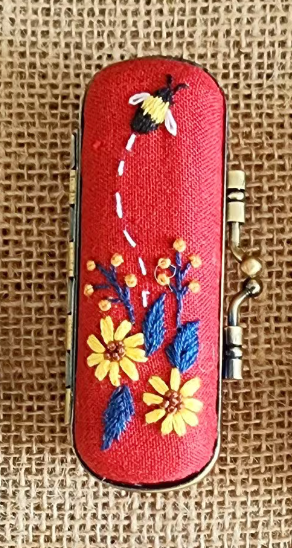 Vintage Embroidered Lipstick Case (NO MIRROR)🪡