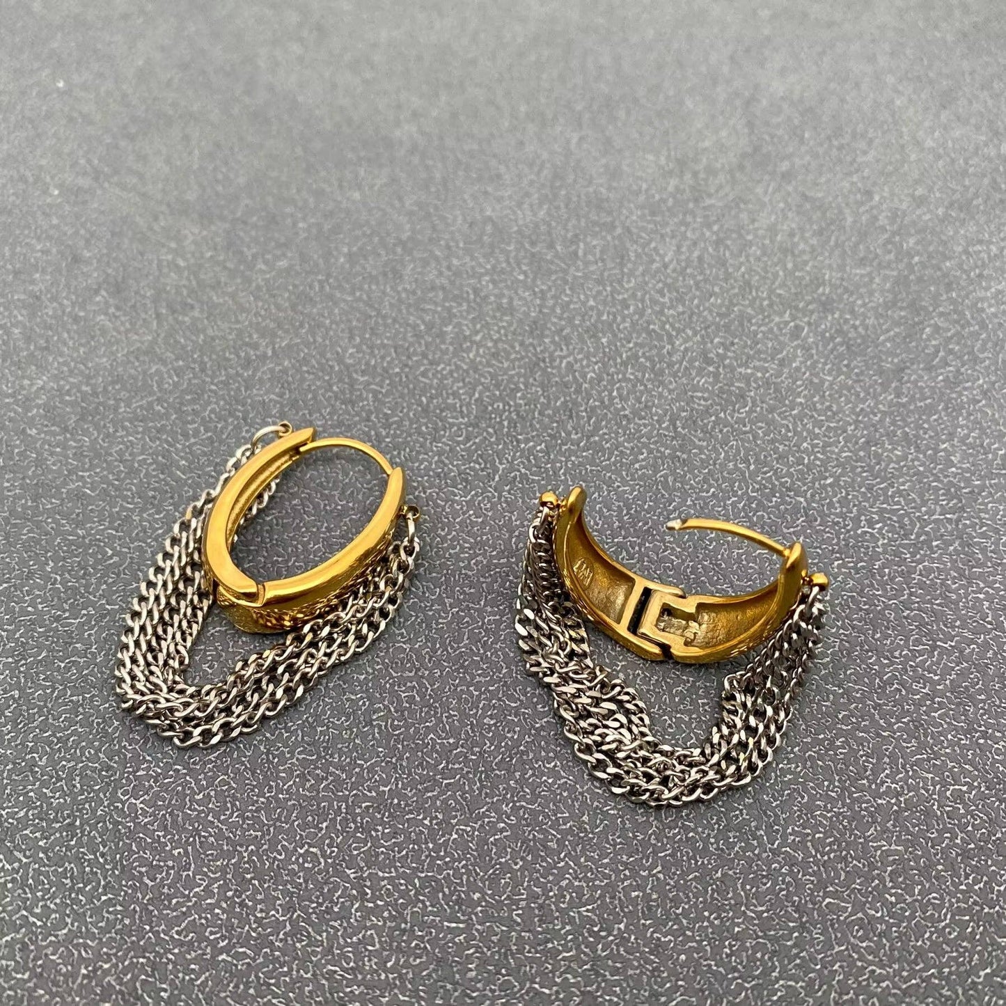 Multi-layer Two-Tone Chain Fringe Huggie Earrings