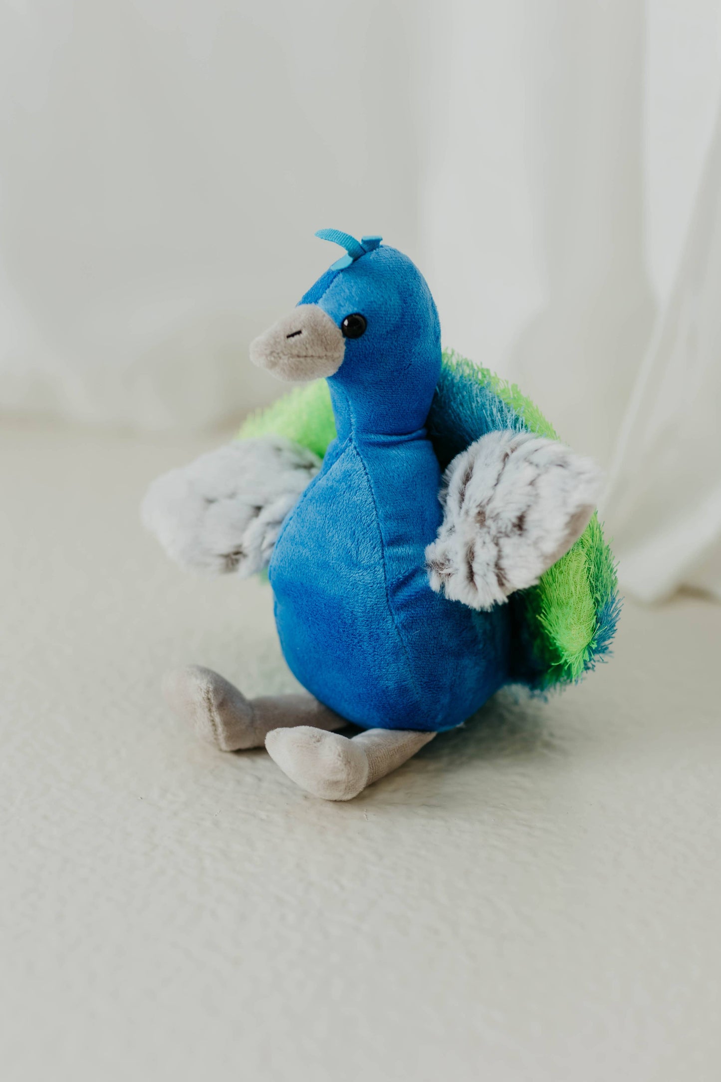 9" Wild Onez Peacock