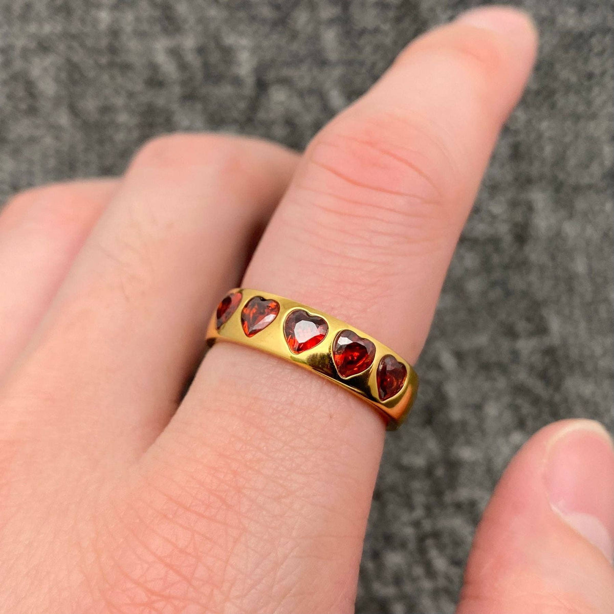 Five Heart Zircon Ring | 18K Gold Plated Stainless Steel