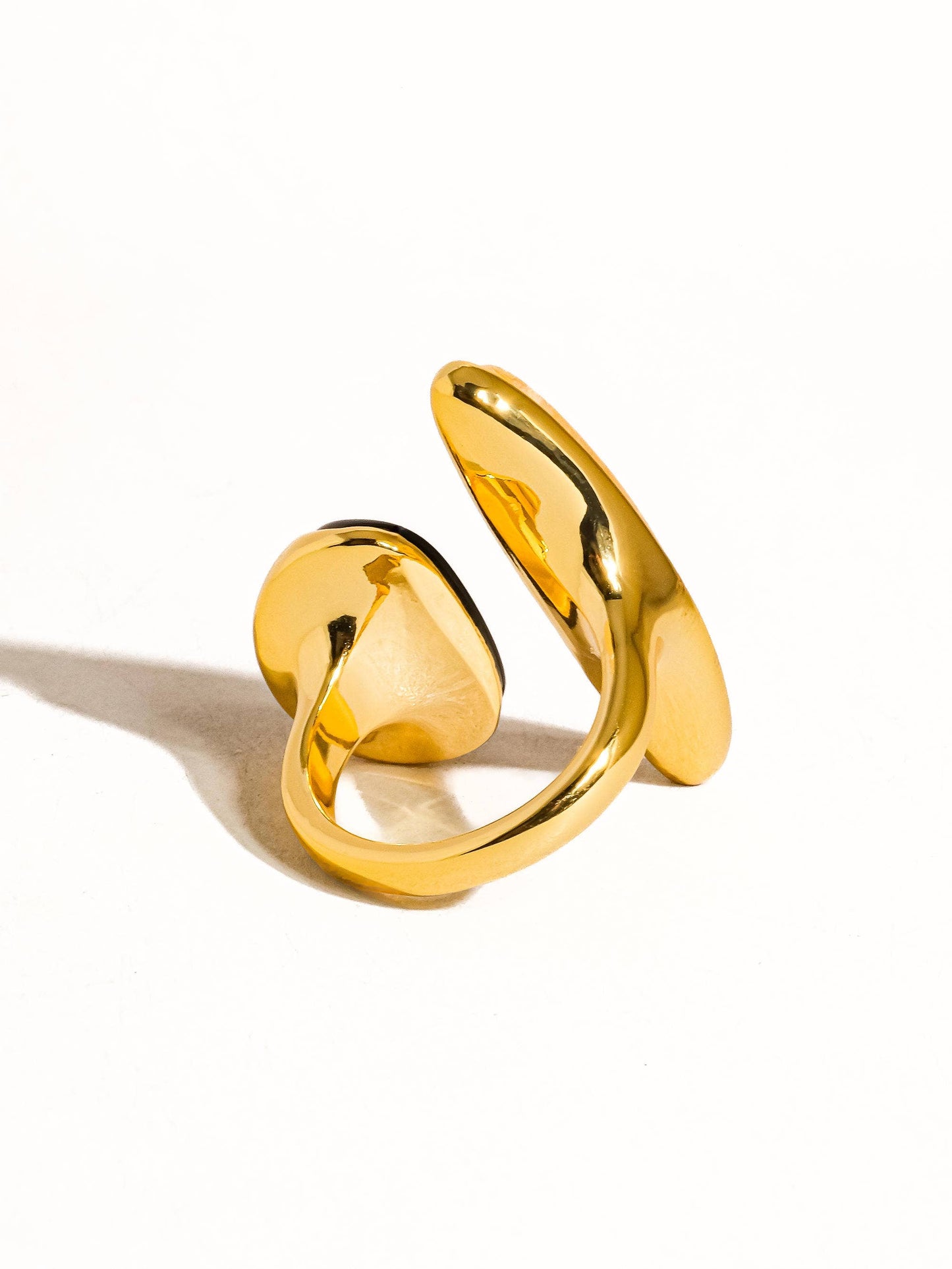 Christophe 18K Gold Vintage Black Agate Stone Ring